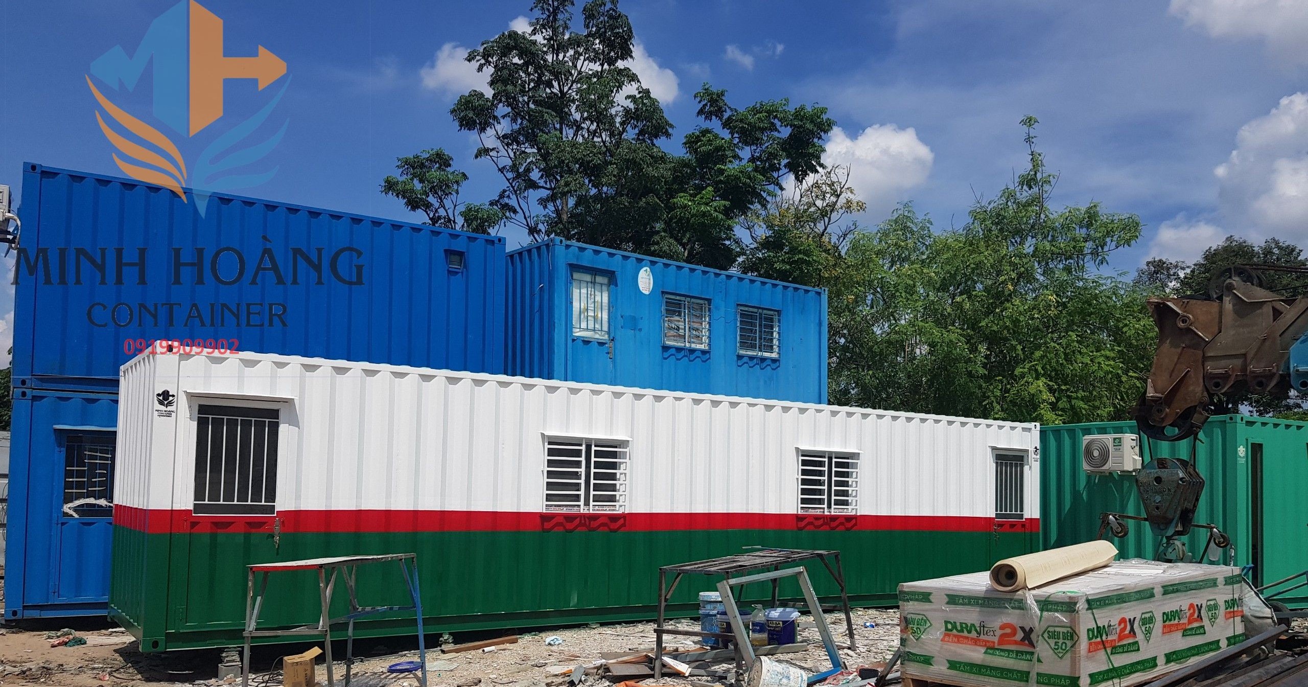 Container 40feet văn phòng sơn 3 màu theo nhận diện thương hiệu.